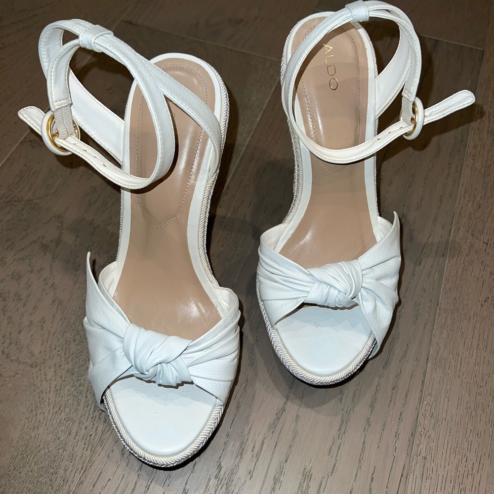 Aldo White Bow Wedges